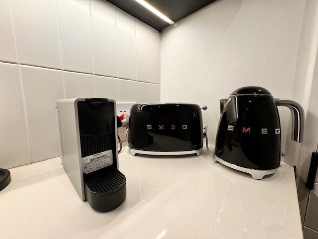 To Let 0 Bedroom Property for Rent in Sea Point Western Cape